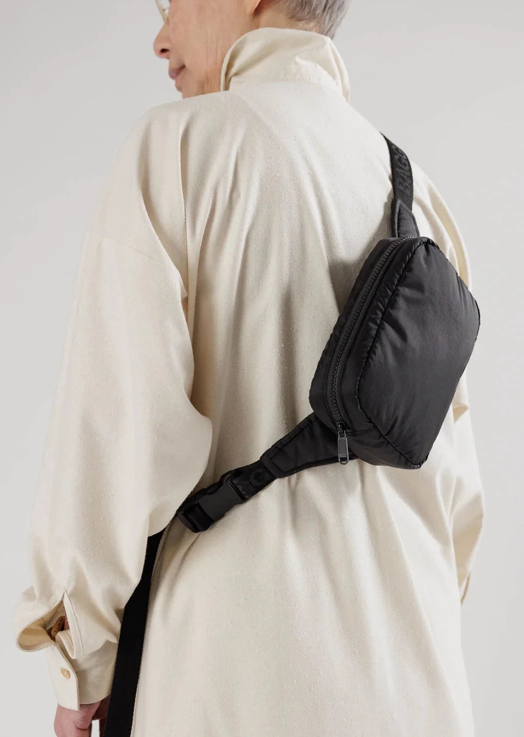 Black fanny packs sale